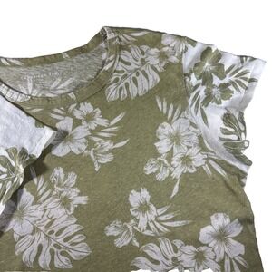 American Eagle Women's T Shirt Green Floral Print Short Sleeve Size M Cap sleeve